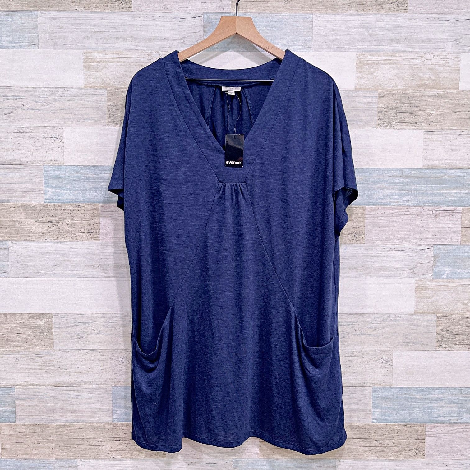 Other Avenue V Neck Tunic Top Navy Blue Womens Plus Size 20 Size 3XL / US 20-22 - 1 Thumbnail