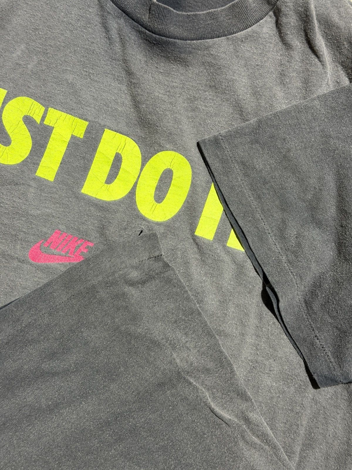 Nike Vintage Nike Just Do It 90's Sun-Faded T-shirt Size US L / EU 52-54 / 3 - 4 Thumbnail