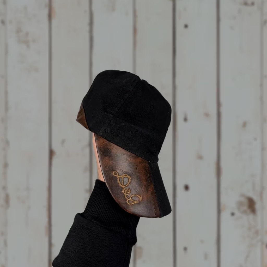 Dolce & Gabbana VINTAGE Dolce&Gabbana Big Embroidered Logo Cap Hat DG 90s Men One Size Black Size ONE SIZE - 1 Thumbnail