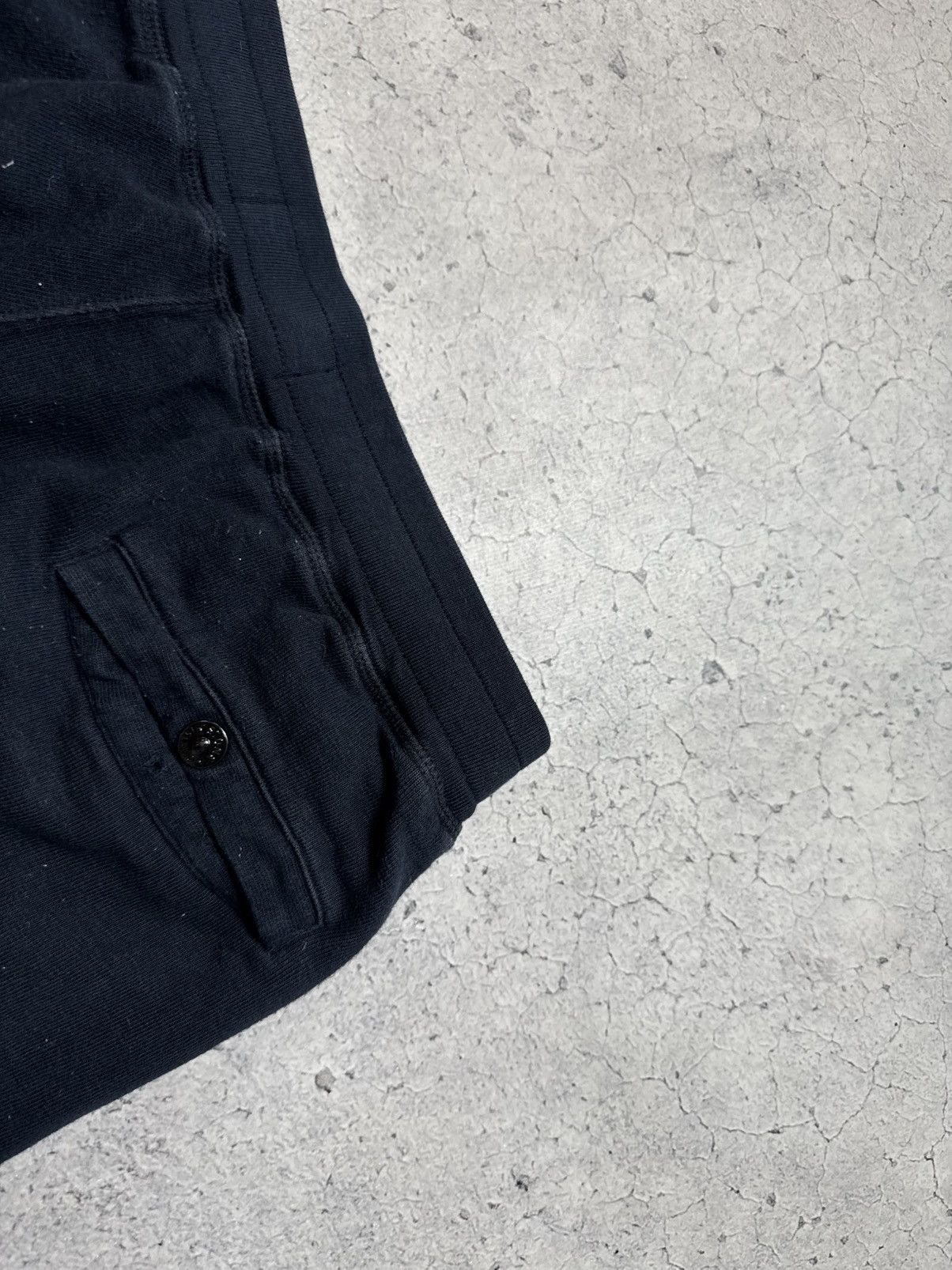 Stone Island Stone Island Luxury Cargo Shorts Hype Rare Casual Size M Size US 32 / EU 48 - 10 Thumbnail