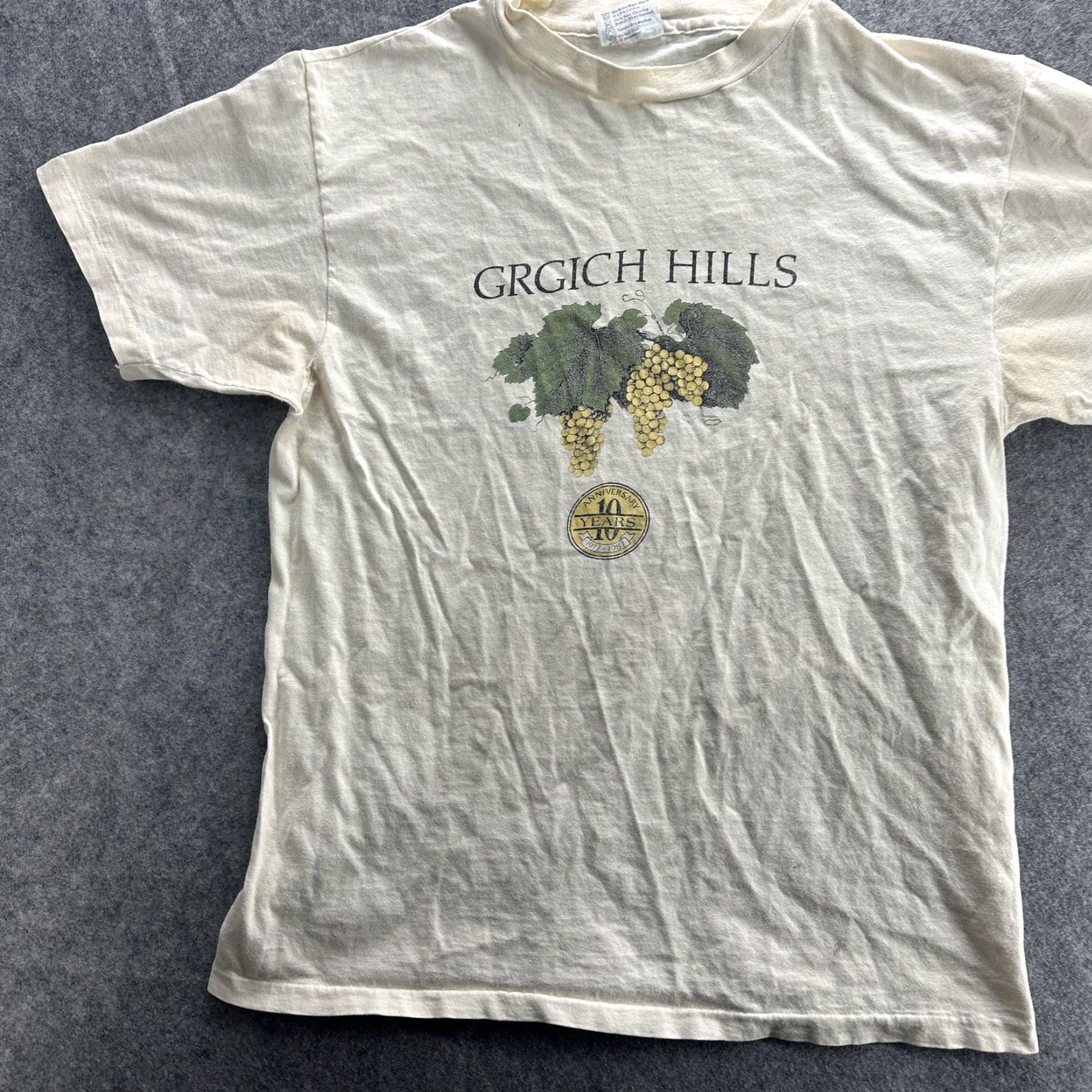 Hanes VINTAGE Hanes Grgich Hills T-Shirt Mens Large Beige Graphic Print 90s Anniversary Napa Valley Size US L / EU 52-54 / 3 - 3 Thumbnail