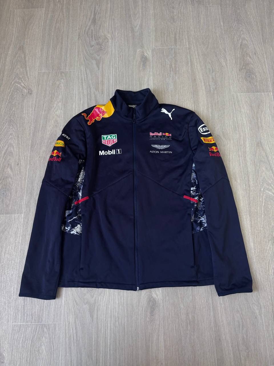 Ferrari × Puma Puma Red Bull f1 soft sell jacket rare Size US XL / EU 56 / 4 - 1 Thumbnail