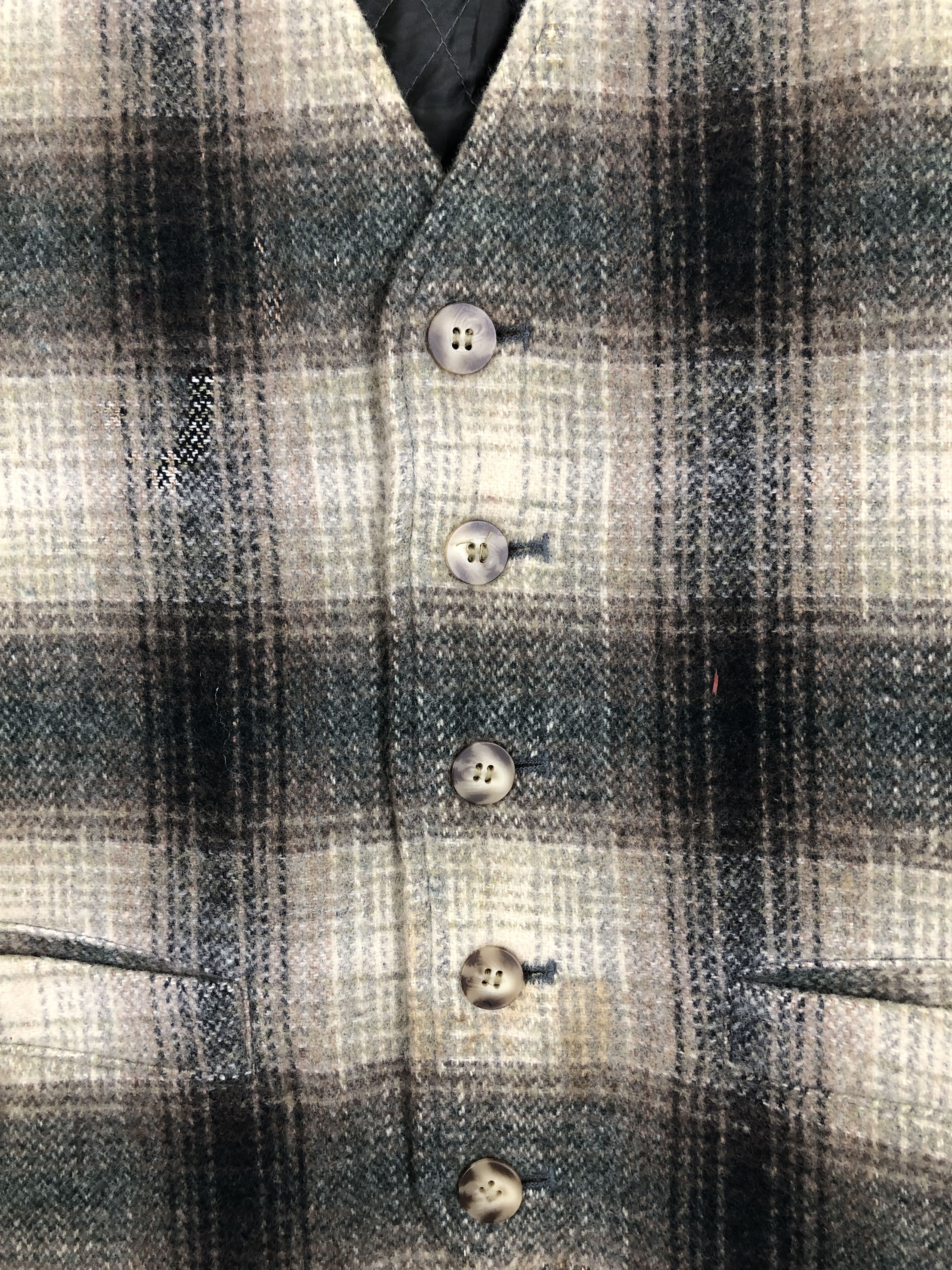 Japanese Brand Vintage Japanese Brand Shadow Plaid Button Up Vest J1692 Size US L / EU 52-54 / 3 - 7 Thumbnail