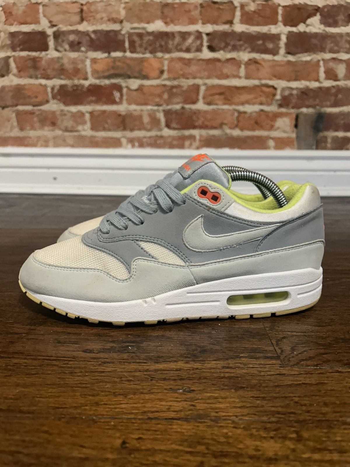 Nike Size 9.5 - Nike Air Max 1 Barely Grey Pumice W Size US 9.5 / IT 39.5 - 2 Thumbnail