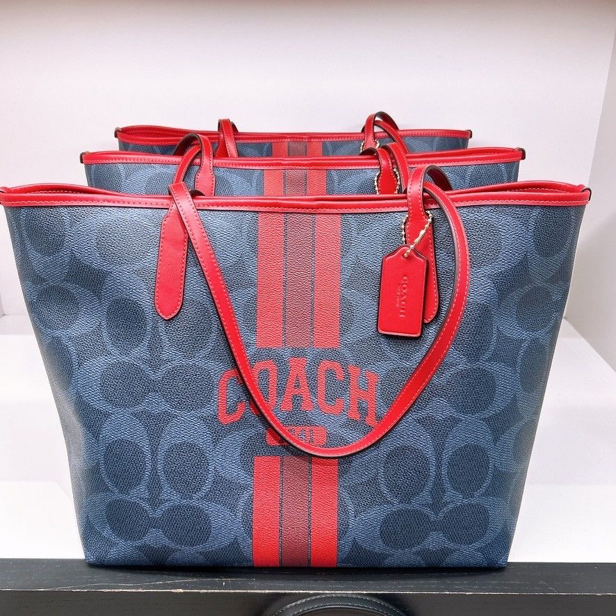 Coach City Tote Bag In Signature Canvas With Coach Graphic CBI79 Size ONE SIZE - 1 Thumbnail