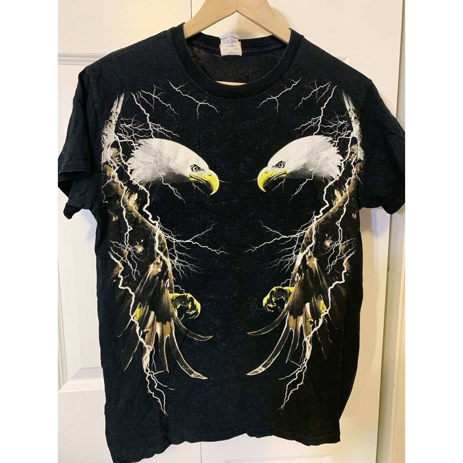 Gildan Vtg Bald Eagle Lightning Storm T Shirt Distressed Gildan Tag Size US S / EU 44-46 / 1 - 4 Thumbnail