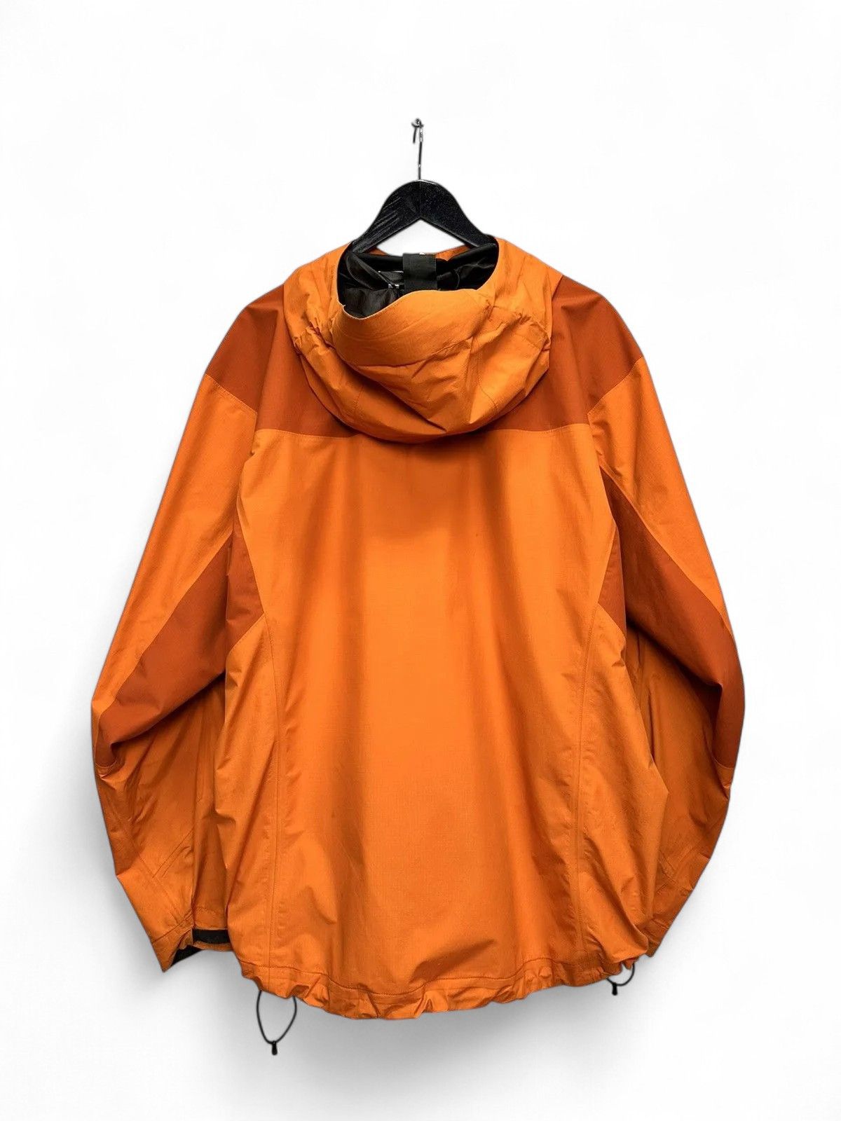 Goretex Arcteryx orange tech jacket outdoor windproof hiking style Size US XL / EU 56 / 4 - 13 Thumbnail