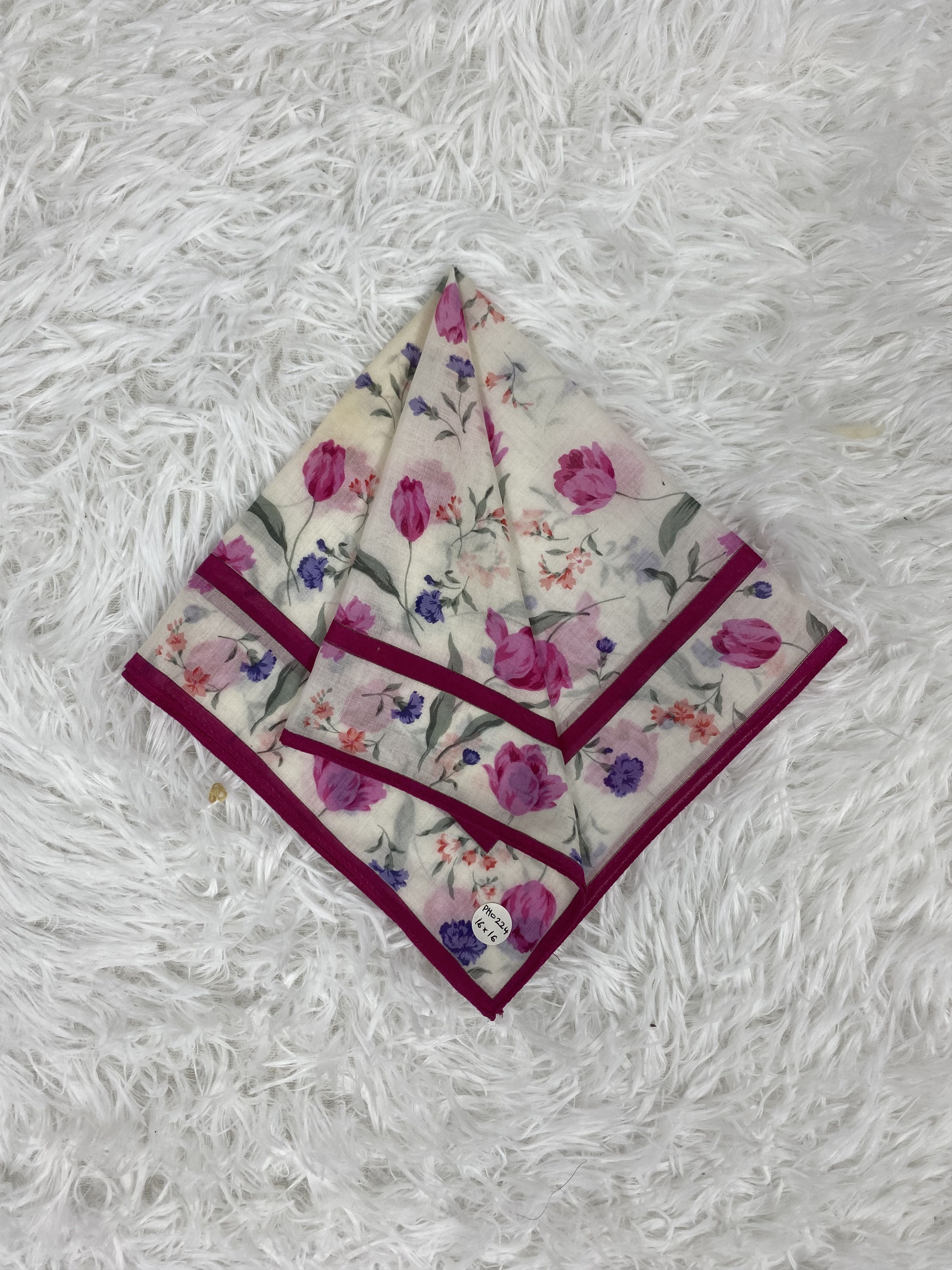 Pierre Balmain × Vintage Vintage Pierre Balmain Handkerchief Neckerchief PH0224 Size ONE SIZE - 1 Thumbnail