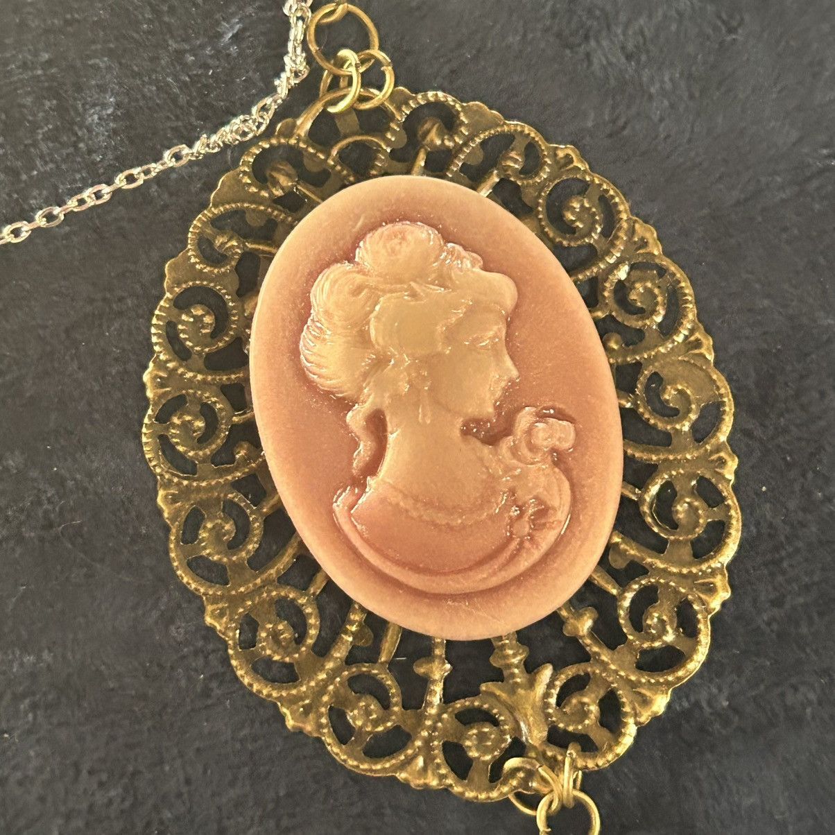 Handmade Handcrafted pink iridescent Victorian lady cameo necklace Size ONE SIZE - 6 Thumbnail