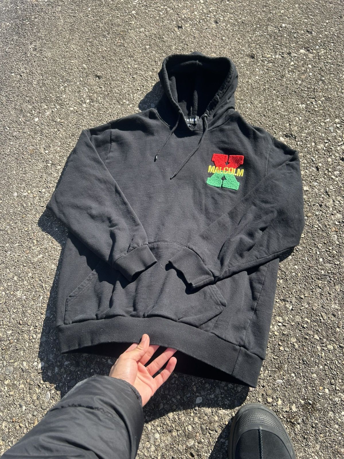 Reason × Vintage Reason Malcom X Black Red Green Gold Carpet Print Hoodie Size US XL / EU 56 / 4 - 10 Thumbnail