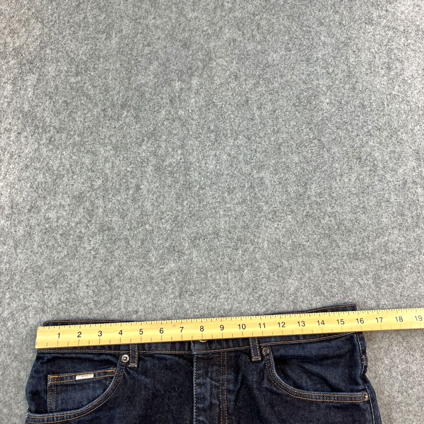 Hugo Boss HUGO BOSS Denim Jeans Regular Tapered 32 32 Indigo Blue 5-Pocket Mens Color Blue 90s? Size US 32 / EU 48 - 6 Thumbnail