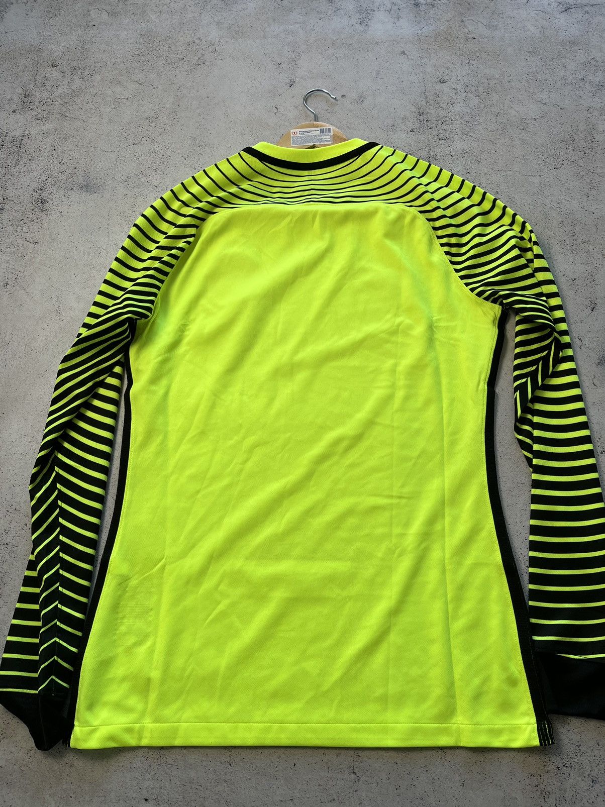 Nike NIKE TURKEY SOCCER JERSEY GOALKEEPER 2016/2017 MATCH WORN Size US M / EU 48-50 / 2 - 6 Thumbnail