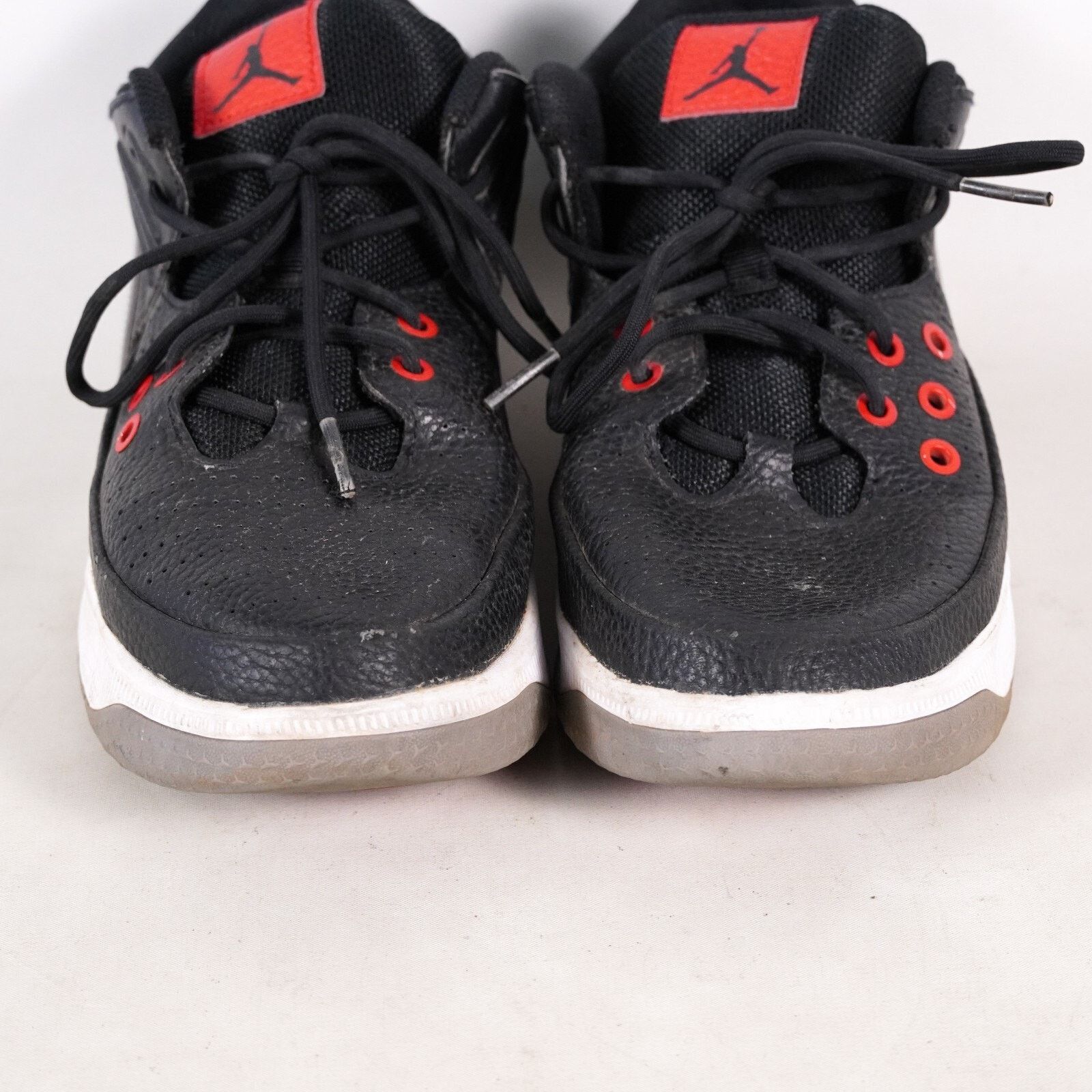 Nike Air Jordan Max Aura Basket Ball Shoes Sneakers Youth 6.5 Size US 6.5 / EU 39-40 - 3 Thumbnail