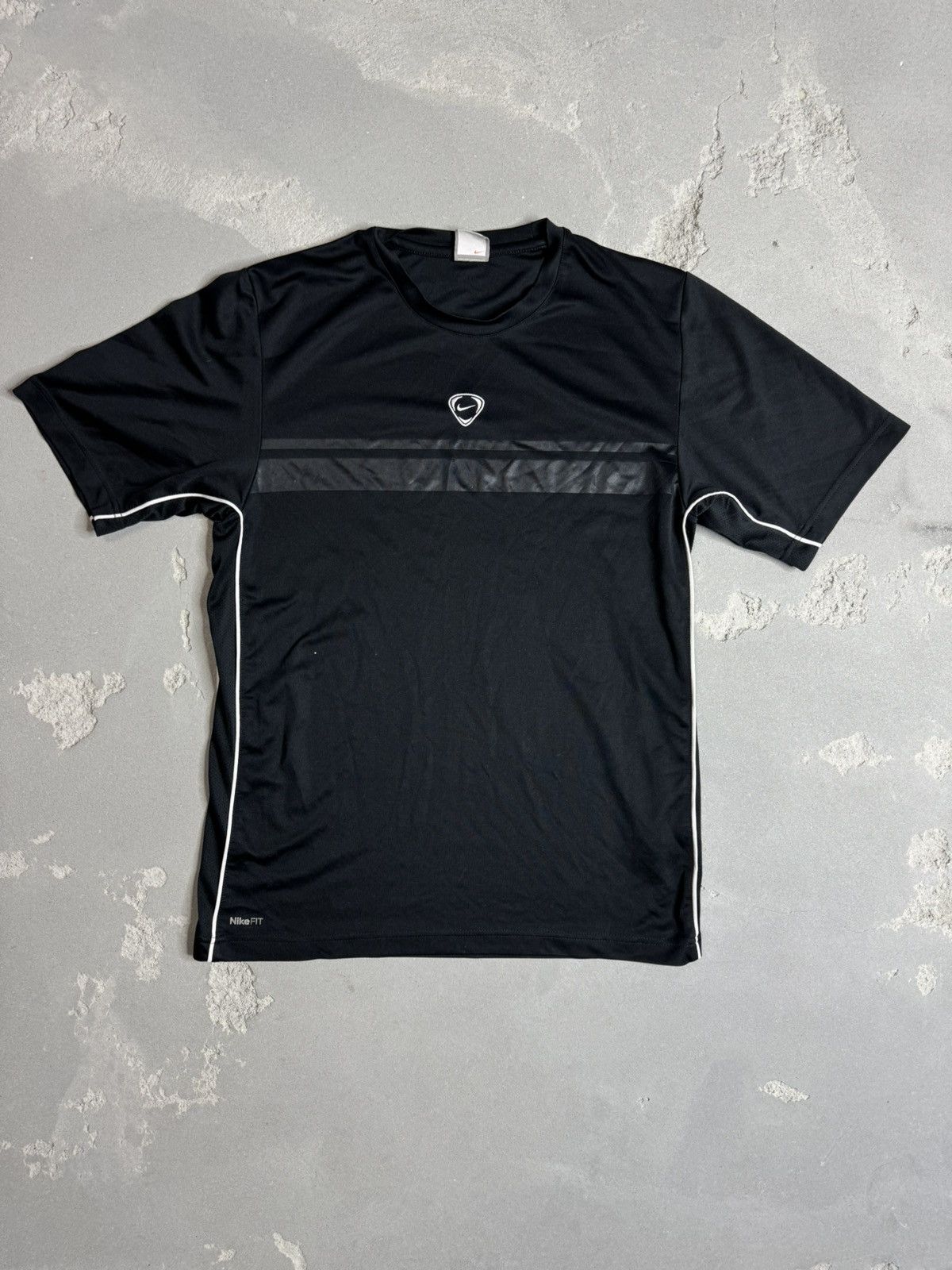 Nike Rare! Nike Center Logo 90s Vintage T-Shirt Size US S / EU 44-46 / 1 - 3 Thumbnail