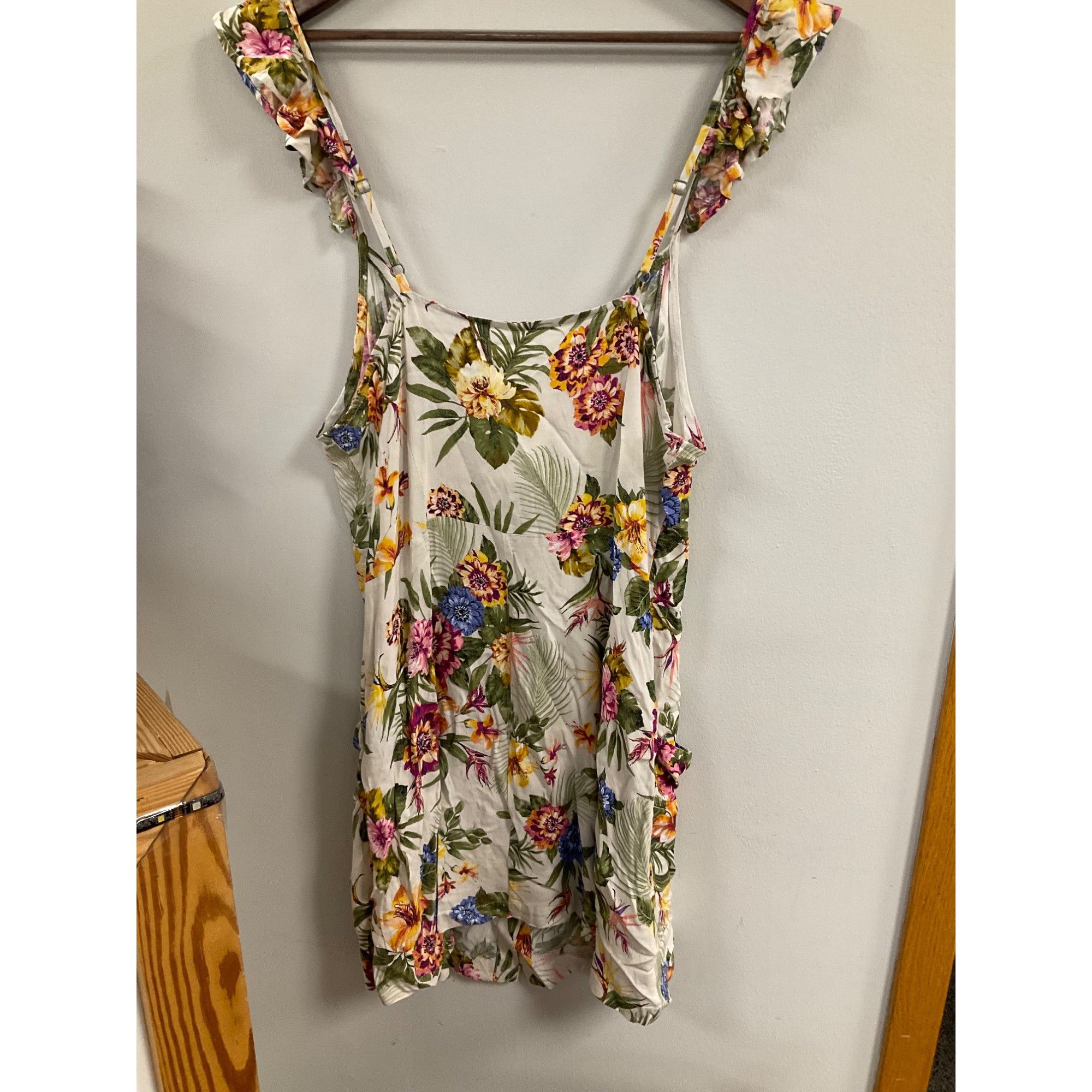 Other Xhilaration Juniors Summer Floral Button-Front Ruffled Strap Size XXL / US 16-18 / IT 52-54 - 6 Thumbnail