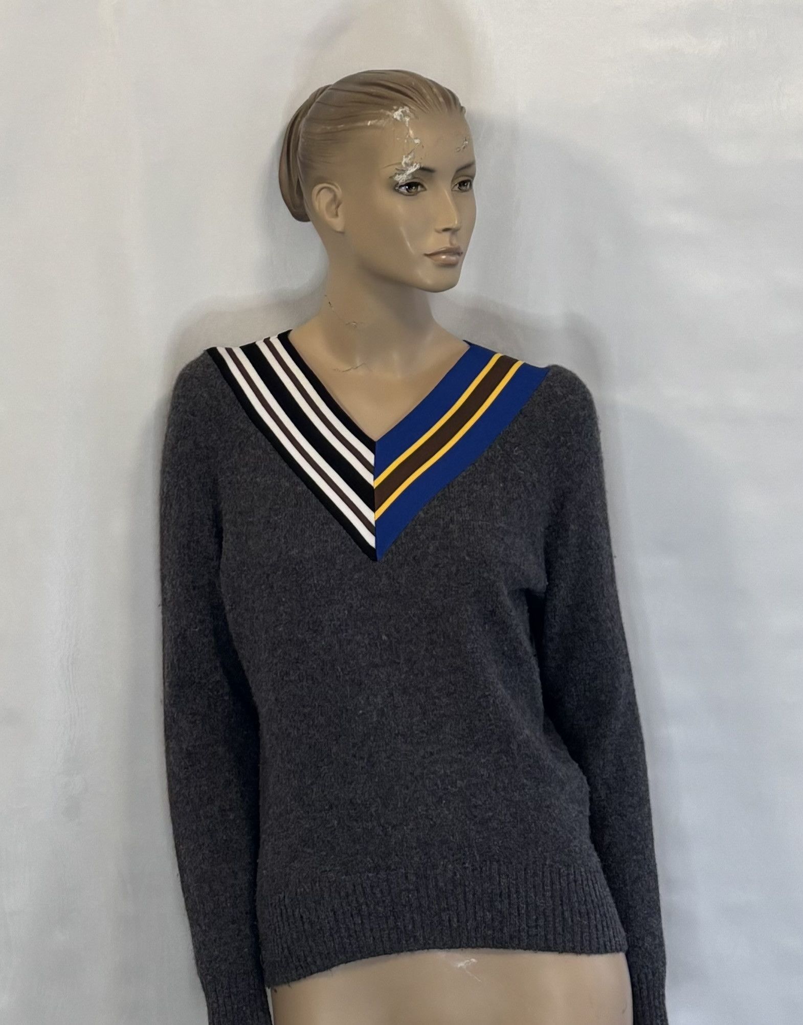 Sandro Sandro V-neck sweater size 0 Size XS / US 0-2 / IT 36-38 - 1 Thumbnail