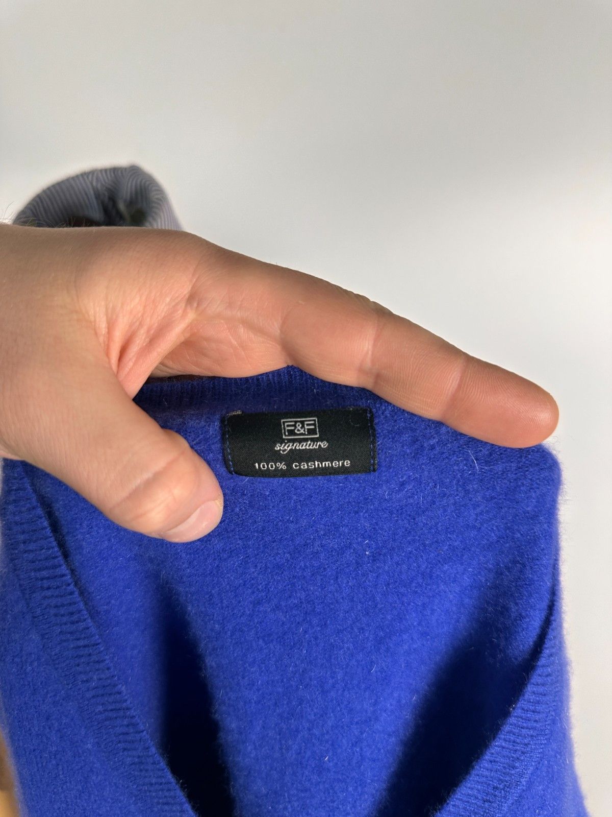 Other F&F 100% Cashmere V-Neck Jumper Sweater Blue Size UK16 Size XL / US 12-14 / IT 48-50 - 7 Thumbnail
