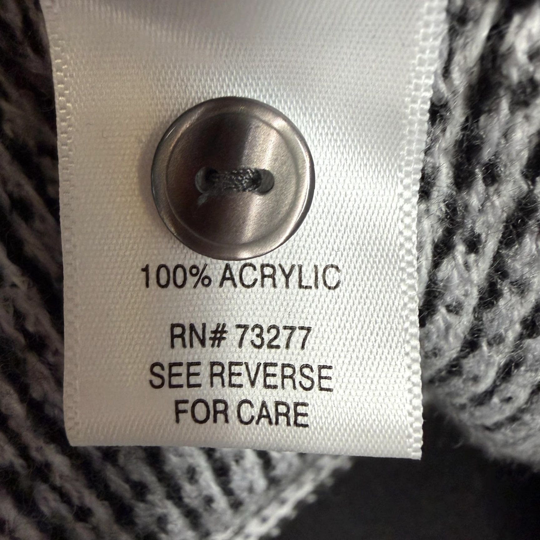Croft & Barrow Croft & Barrow Cardigan Sweater Womens M Gray Geometric Knit Preppy Crew Neck Long Sleeve Button-Front Size M / US 6-8 / IT 42-44 - 6 Thumbnail