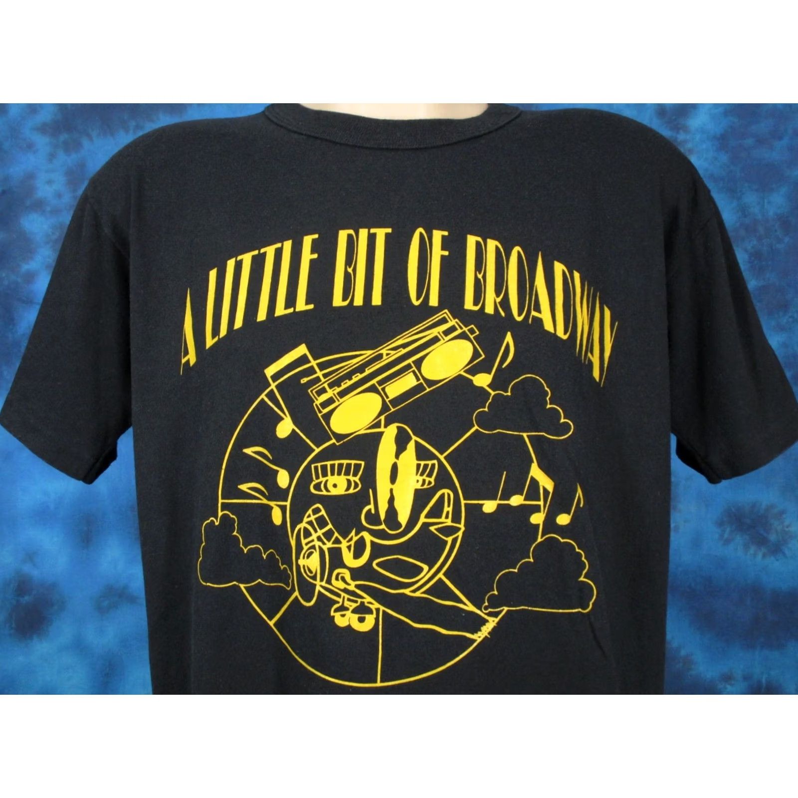 Vintage VINTAGE A LITTLE BIT OF BROADWAY T-Shirt LARGE Men Size US L / EU 52-54 / 3 - 3 Thumbnail