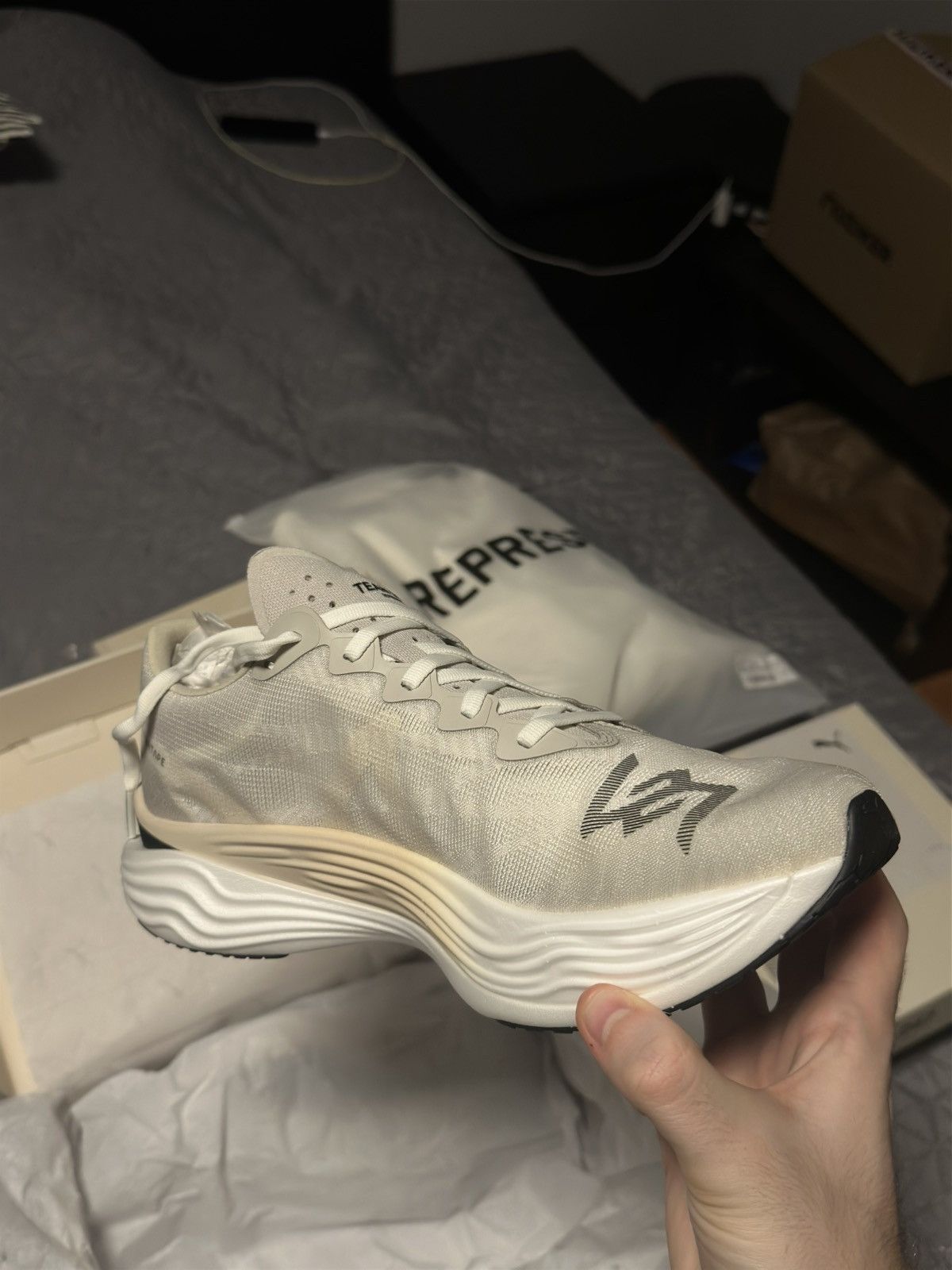 Puma Represent x Puma Deviate Nitro Elite 3 Size US 7.5 / IT 37.5 - 3 Thumbnail