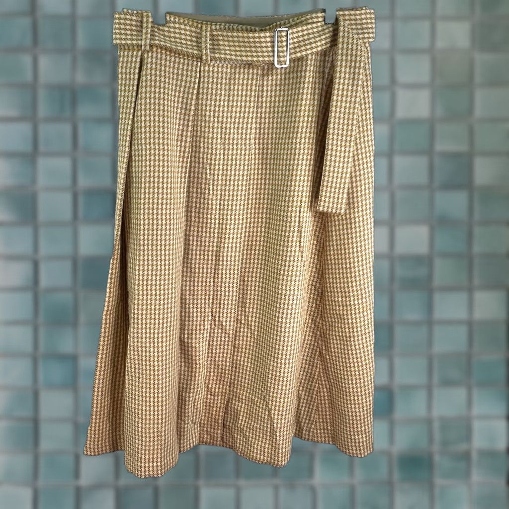 Vintage Vintage Beatrice Italia Wool Belted Skirt Womens Size 8 Yellow 32X32 Size 30" / US 8 / IT 44 - 1 Thumbnail