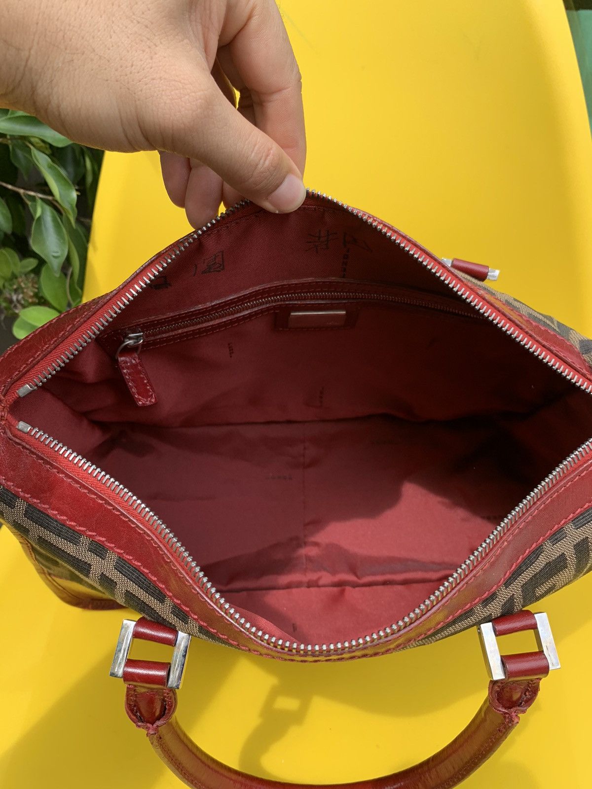 Fendi × Vintage AUTHENTIC VINTAGE FENDI ZUCA TOTE TOBACCO RED BAG Size ONE SIZE - 9 Thumbnail