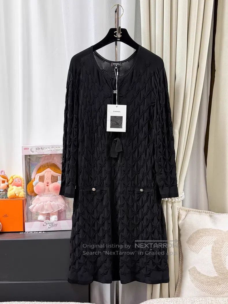 Chanel Chanel Long-sleeved dress with diamond checkered lace-up b Size XS / US 0-2 / IT 36-38 - 1 Thumbnail