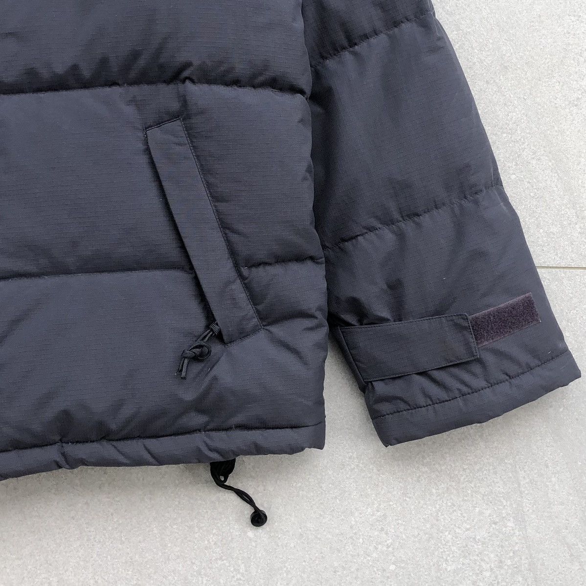 Nike Vintage 90s Nike White Tag Down Puffer Jacket Size US L / EU 52-54 / 3 - 7 Thumbnail