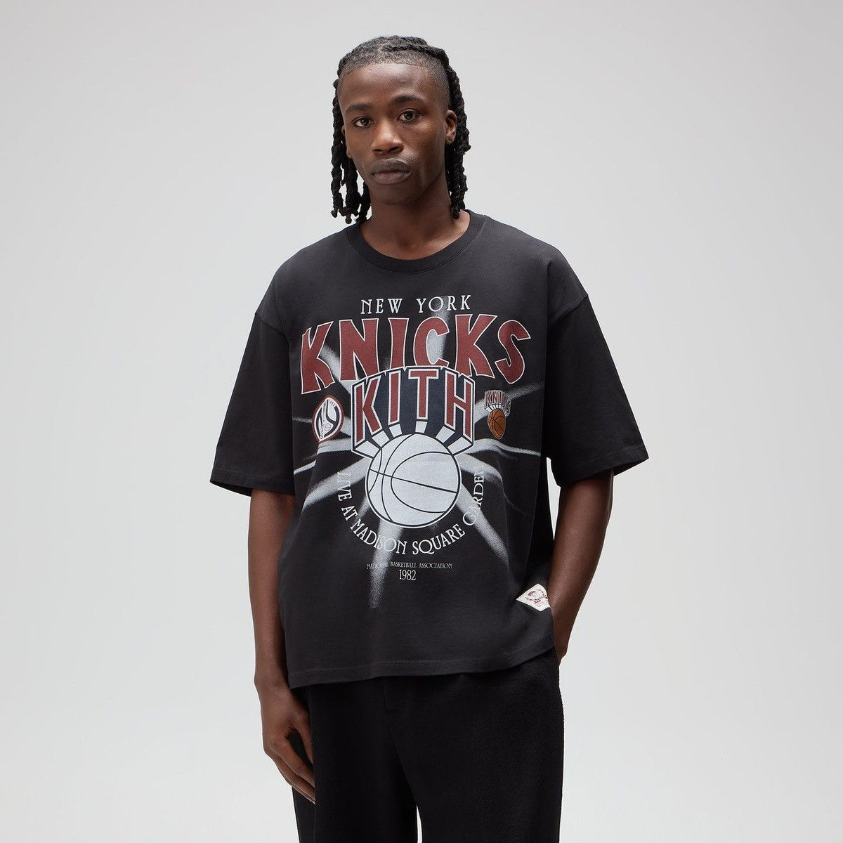 Kith Kith for the NY Knicks Madison Square Garden Burst Jones Tee Size US XL / EU 56 / 4 - 2 Thumbnail
