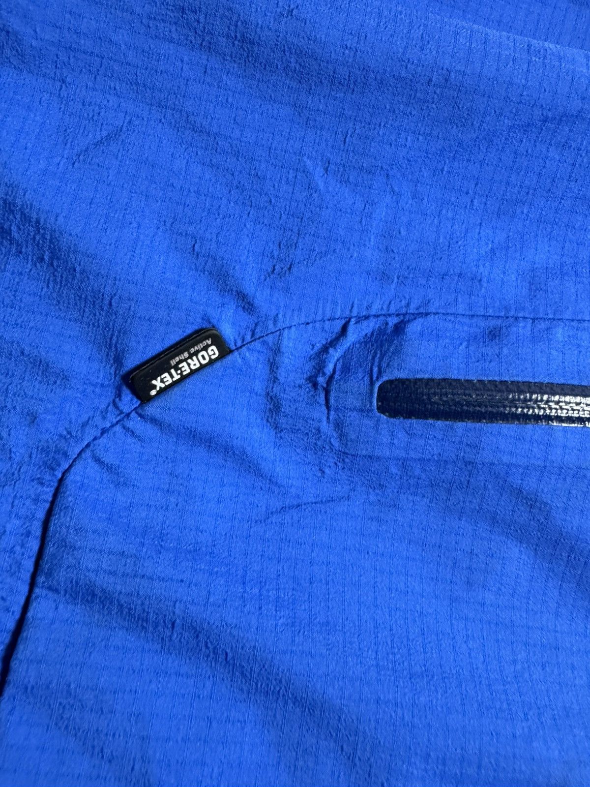 Peak Performance Peak Performance Gore-Tex Blue Membrane Light Jacket Size L Size US L / EU 52-54 / 3 - 6 Thumbnail