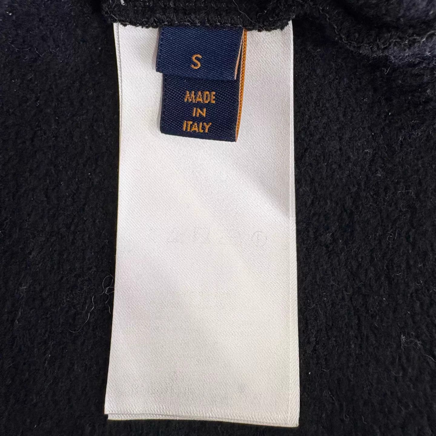 Louis Vuitton LV Black Embroidered Gradient Logo Sweatshirt S Size US S / EU 44-46 / 1 - 4 Thumbnail