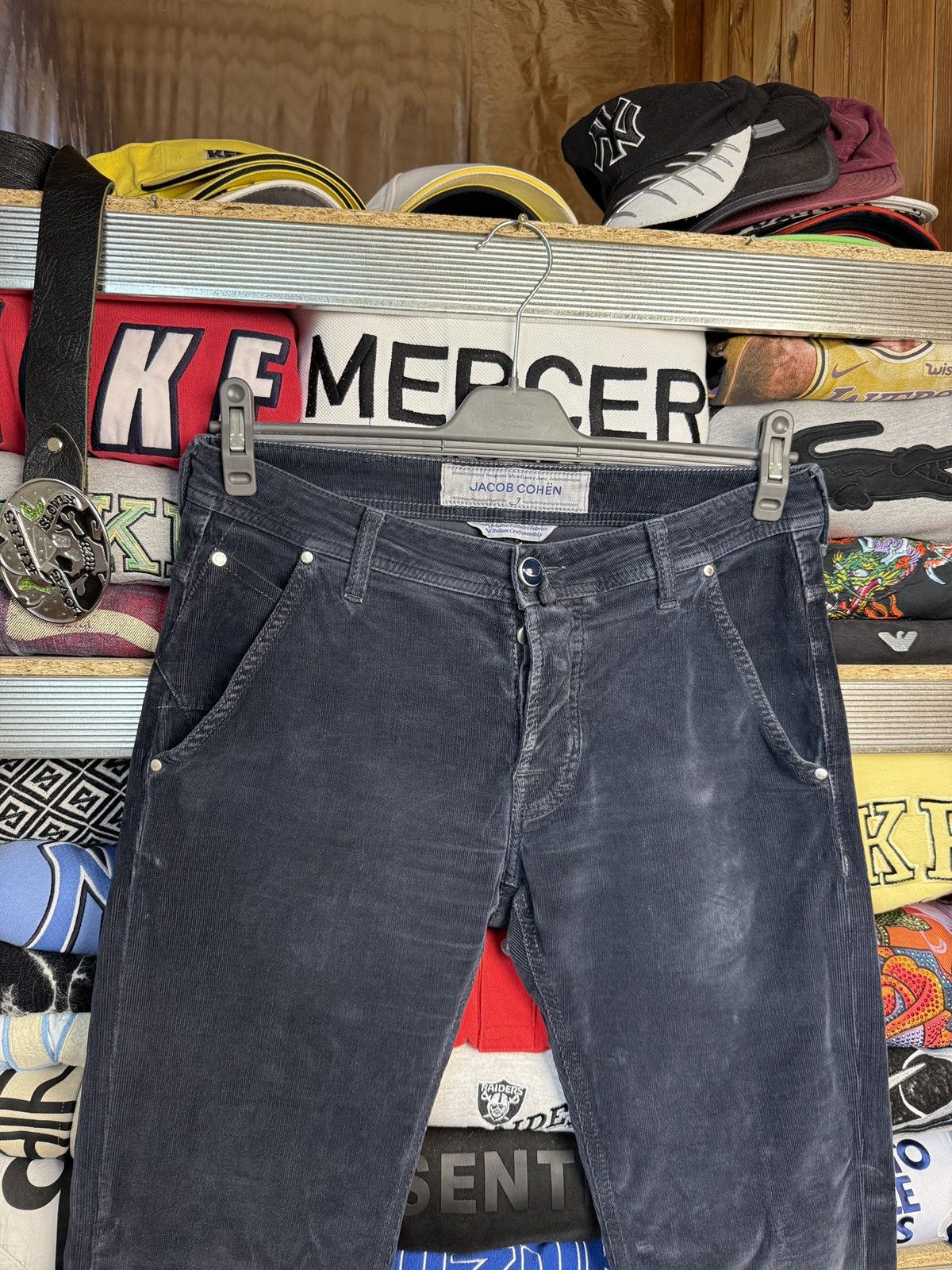 Jacob Cohen Awesome Jacob Cohen velvet jeans rare pants 32 Size US 32 / EU 48 - 3 Thumbnail
