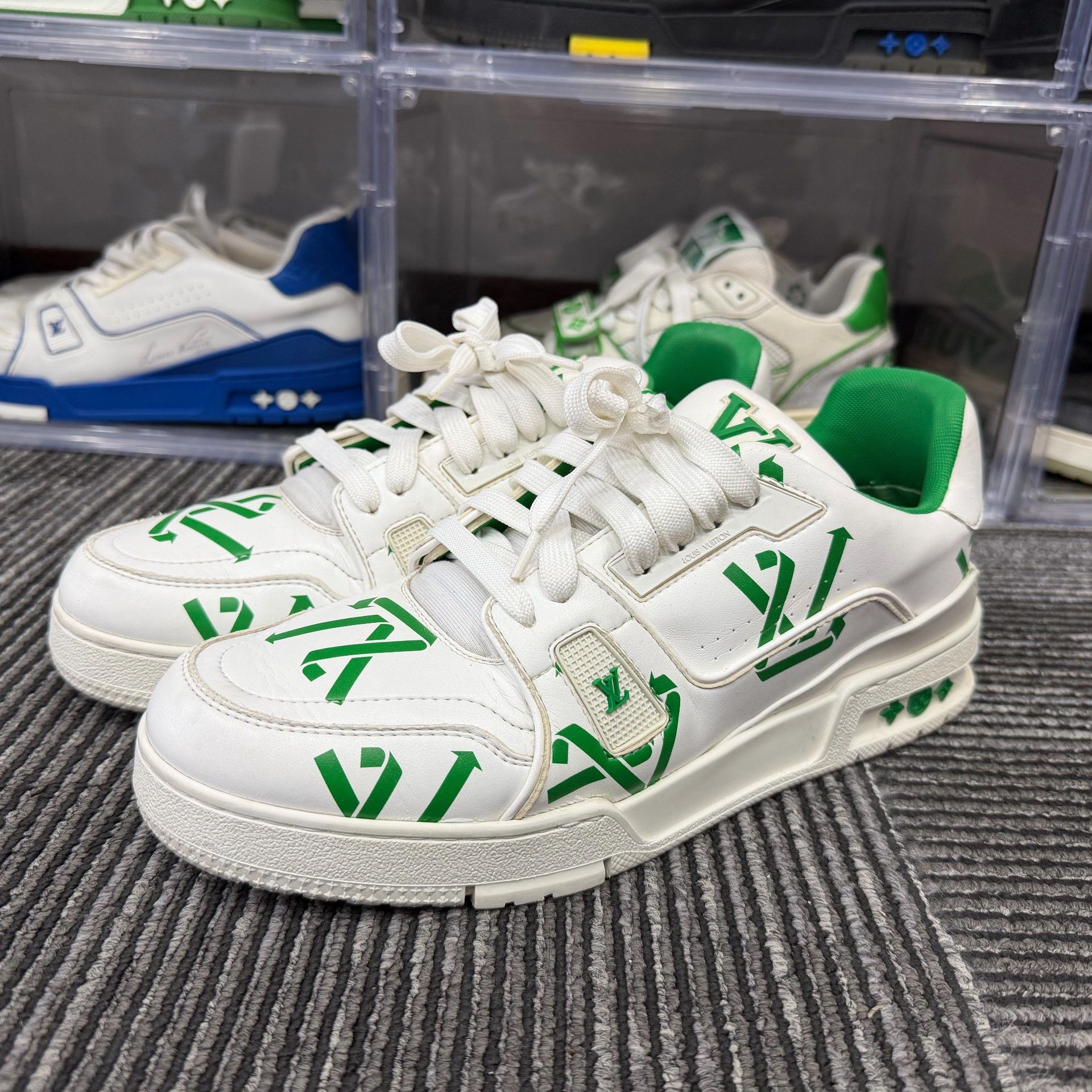 Louis Vuitton Louis Vuitton Training Green Lowtop Sneakers 8.5 Men Size US 8.5 / EU 41-42 - 1 Thumbnail