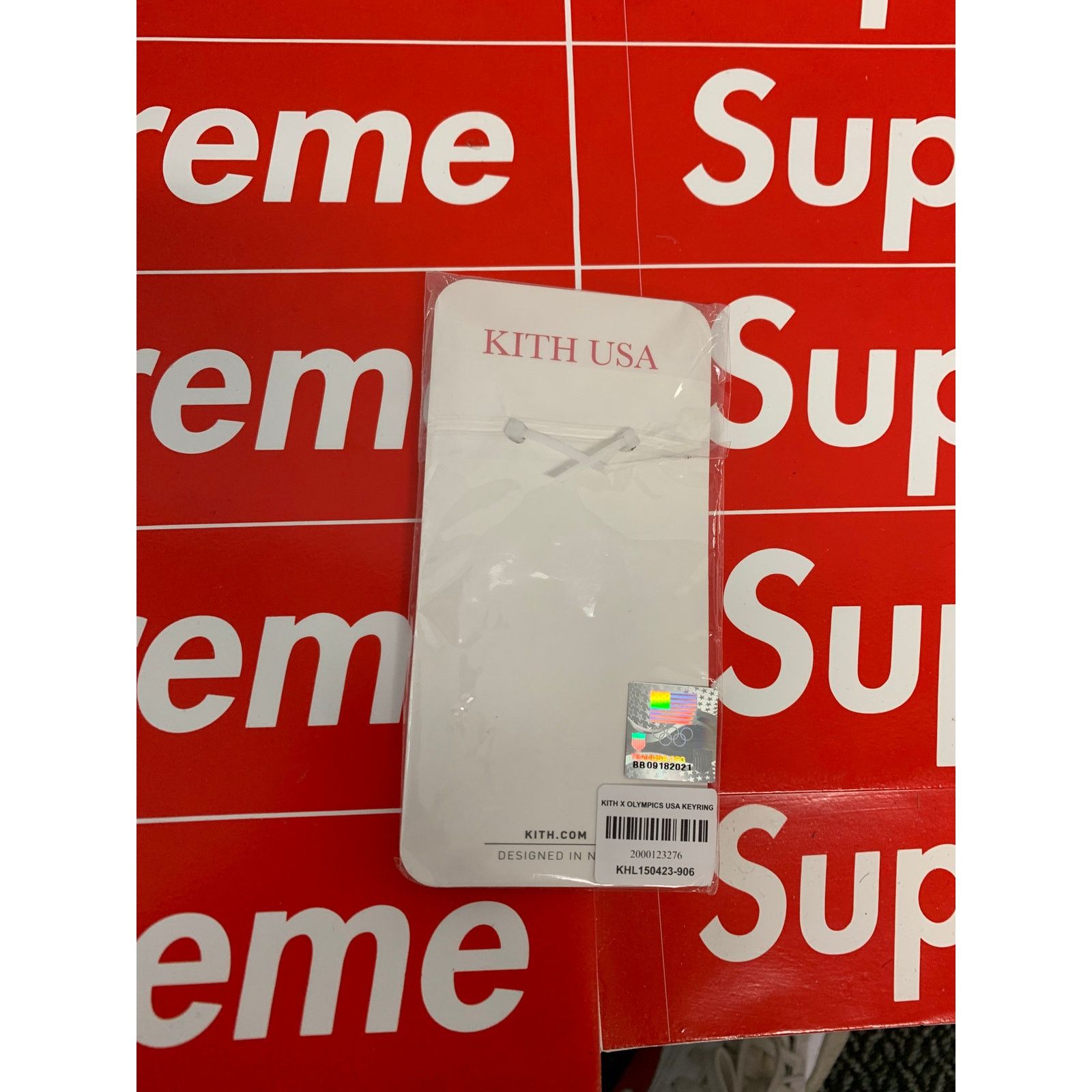 Kith Kith Team USA Keyring Multi Color BRAND NEW SHIPS NOW Size ONE SIZE - 2 Thumbnail