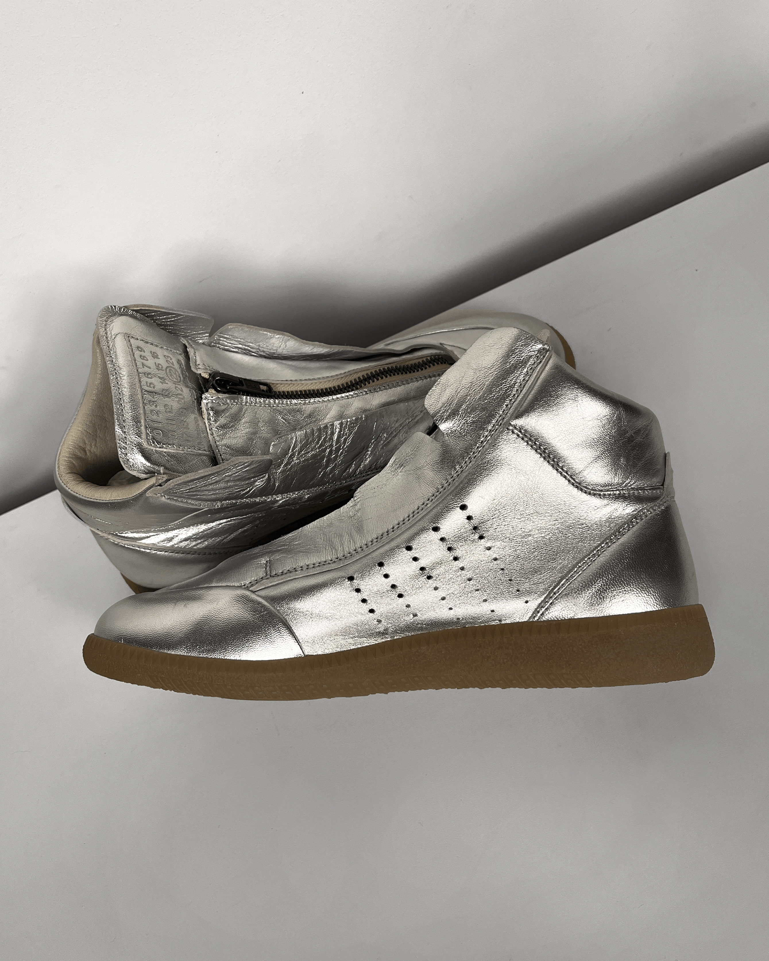 Maison Margiela Maison Margiela Silver Future High Top Sneakers Size US 5 / EU 37 - 7 Thumbnail
