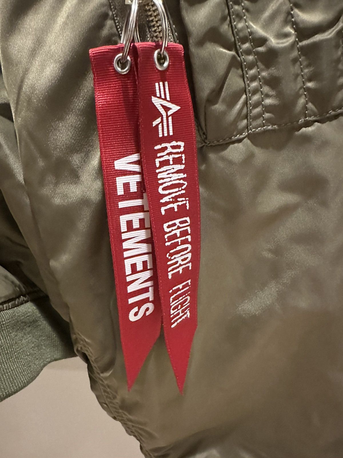 Vetements VETEMENTS EMOJI HOODED BOMBER JACKET ALPHA INDUSTRIES Size US M / EU 48-50 / 2 - 4 Thumbnail