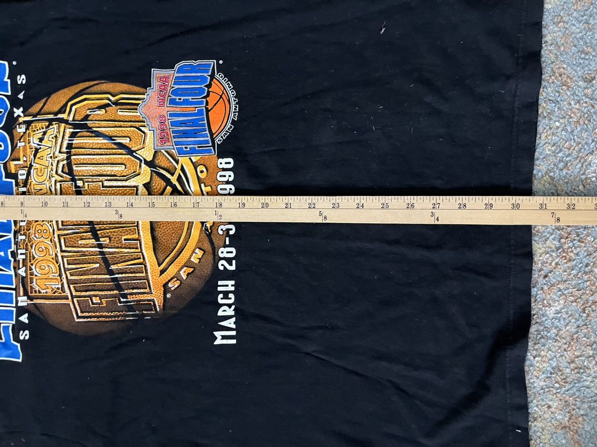 Logo 7 × Vintage Vintage 1998 NCAA Basketball Final Four San Antonio T-shirt Size US XL / EU 56 / 4 - 5 Thumbnail