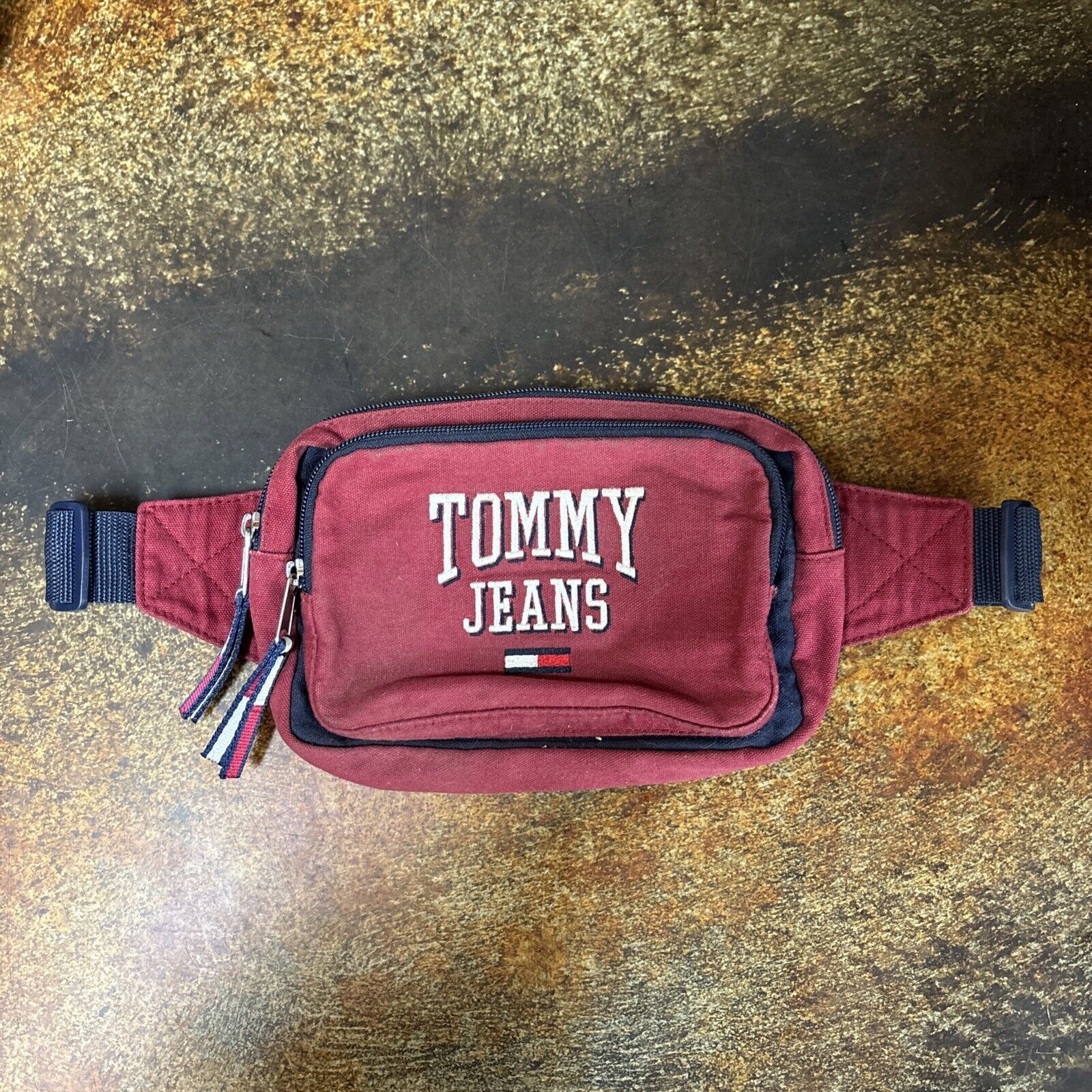 Tommy Hilfiger Vintage Y2K Tommy Hilfiger Fanny Pack Canvas Red Size ONE SIZE - 1 Thumbnail