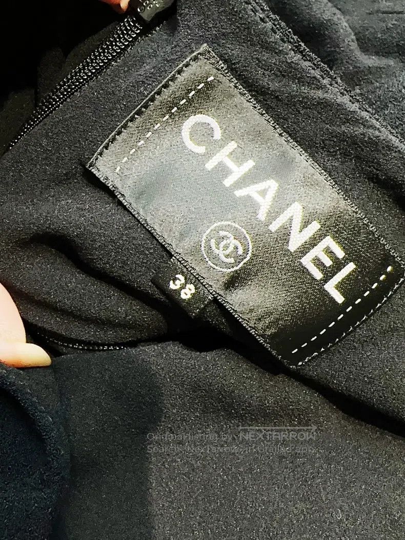 Chanel Chanel Black suspender jumpsuit trousers Size 25" / US 0 / IT 36 - 5 Thumbnail