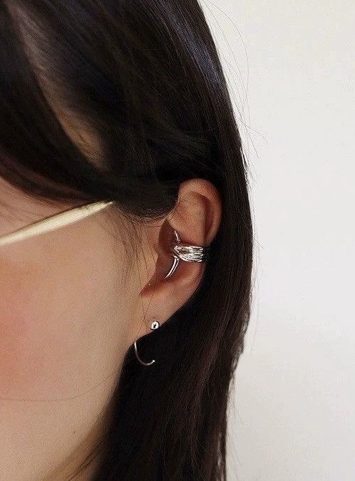 Japanese Brand × Jewelry 2000s y2k aesthetic knots ear cuff earrings Size ONE SIZE - 1 Thumbnail