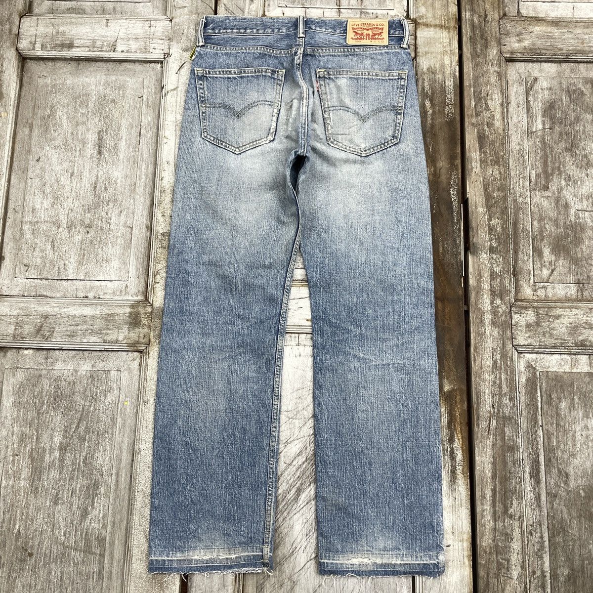 Levi's Vintage Levis 505 Distressed Blue Light Wash wc 368 Size US 32 / EU 48 - 2 Thumbnail
