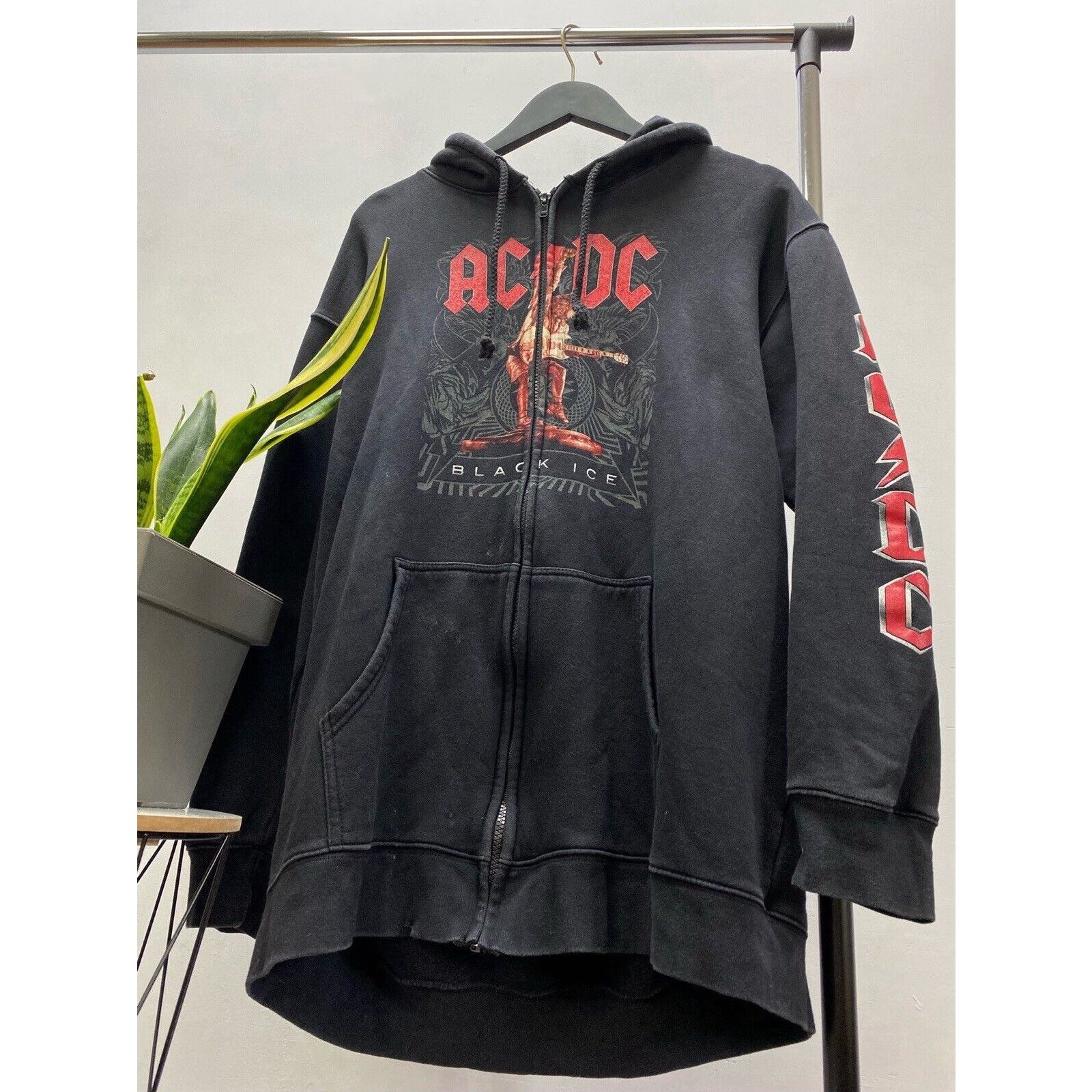 AC/DC × Vintage AC/DC Black Ice 2000s Zip Up Hoodie Promo Album Faded XL Size US XL / EU 56 / 4 - 2 Thumbnail