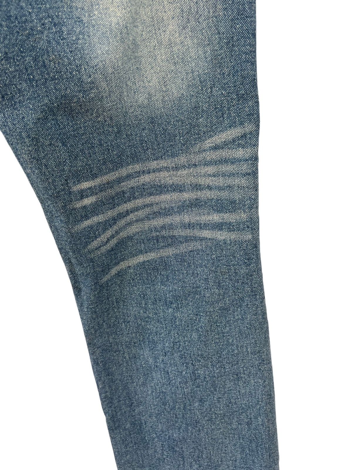 Body Glove Vintage Y2K Body Glove Distress Dirty Muddy Denim Jeans Size US 31 - 20 Thumbnail