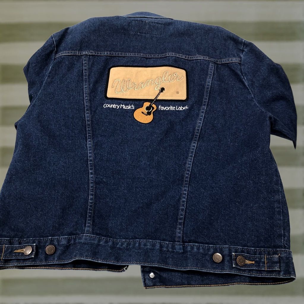 Wrangler VINTAGE Wrangler Denim Trucker Jacket Western L Blue Mens Wrangler 90s Country Music's Favorite Label Biker Style Denim Jacket Size US L / EU 52-54 / 3 - 1 Thumbnail