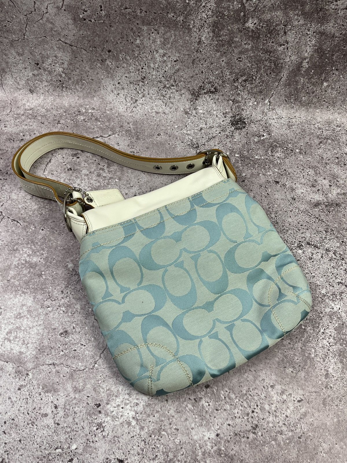 Coach Coach Blue Canvas Shoulder Bag Y2K Vintage Leather Trim Size ONE SIZE - 6 Thumbnail