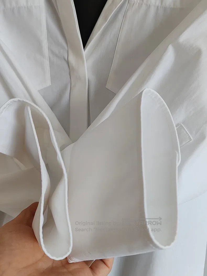 Valentino Valentino The white shirt star is the same style Size XS / US 0-2 / IT 36-38 - 3 Thumbnail