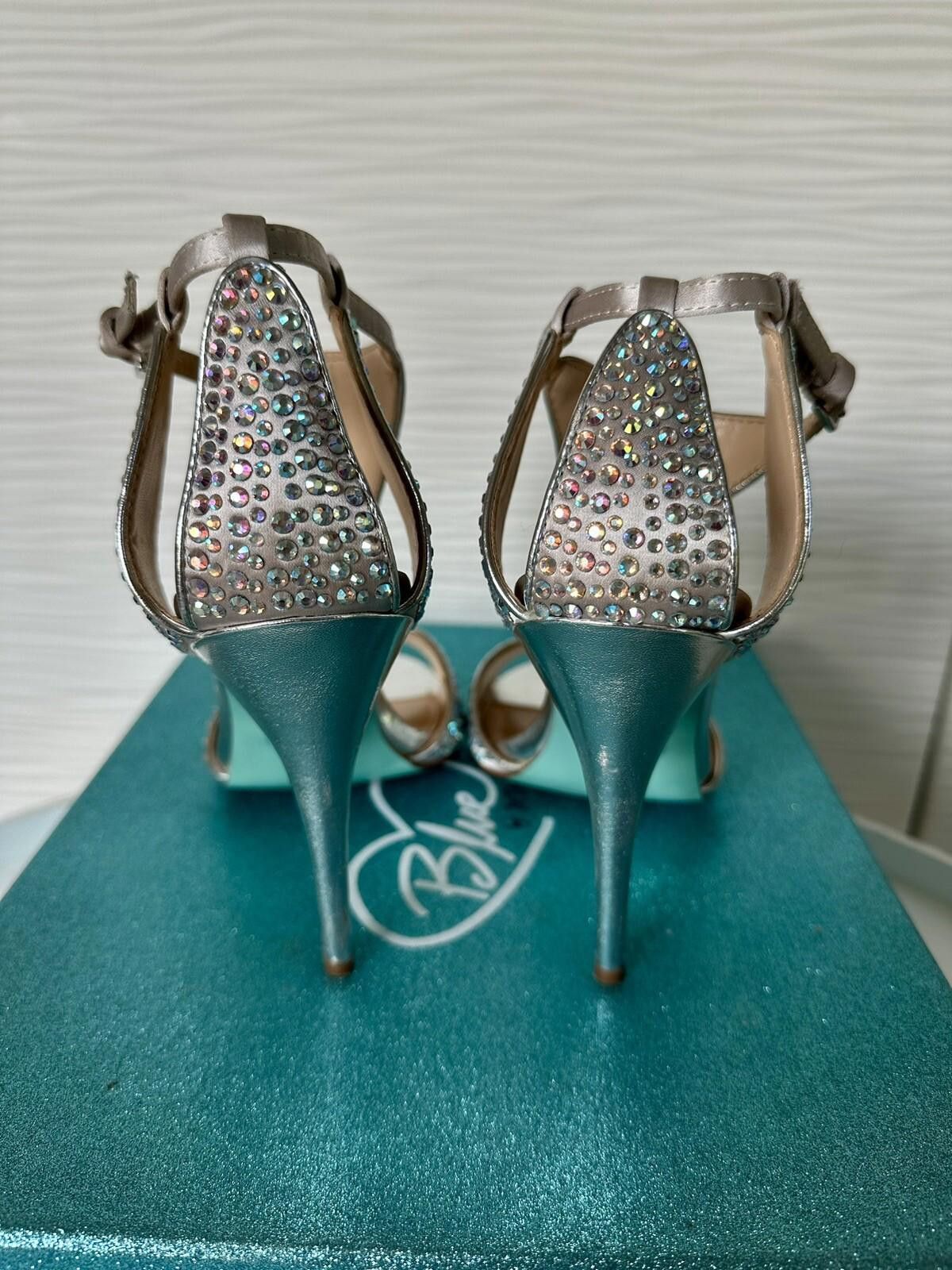 Betsey Johnson Betsey Johnson Formal Rhinestone Heels SB- I Do 7.5 Size US 7.5 / IT 37.5 - 3 Thumbnail