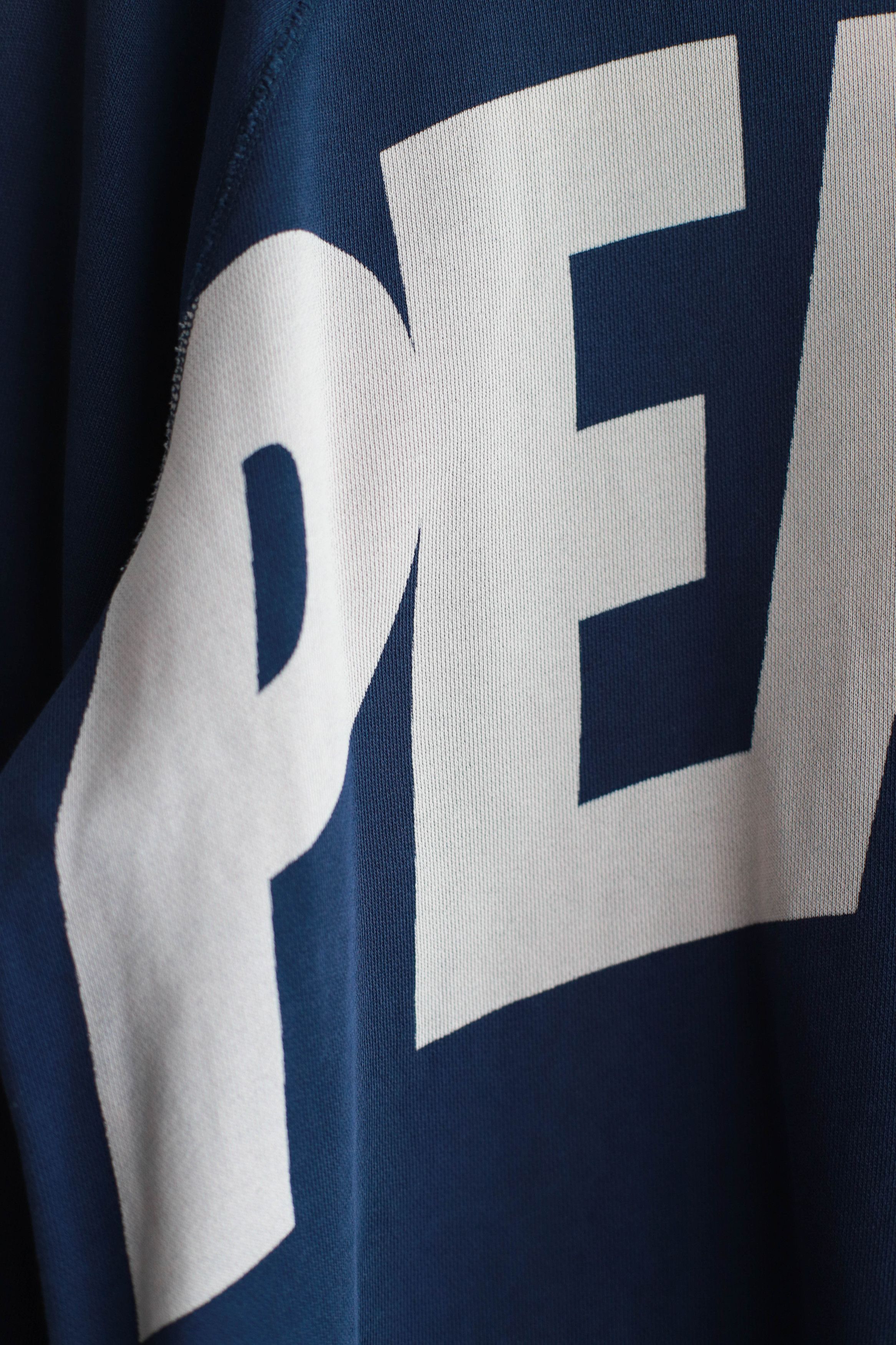 Acne Studios Acne Studios PEACE College AW12 Big Logo Sweatshirt Size L / US 10 / IT 46 - 4 Thumbnail