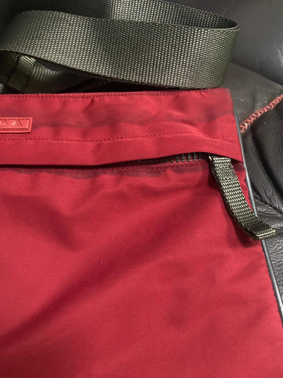 Prada Authentic PRADA Nylon Shoulder Bag Size ONE SIZE - 6 Thumbnail