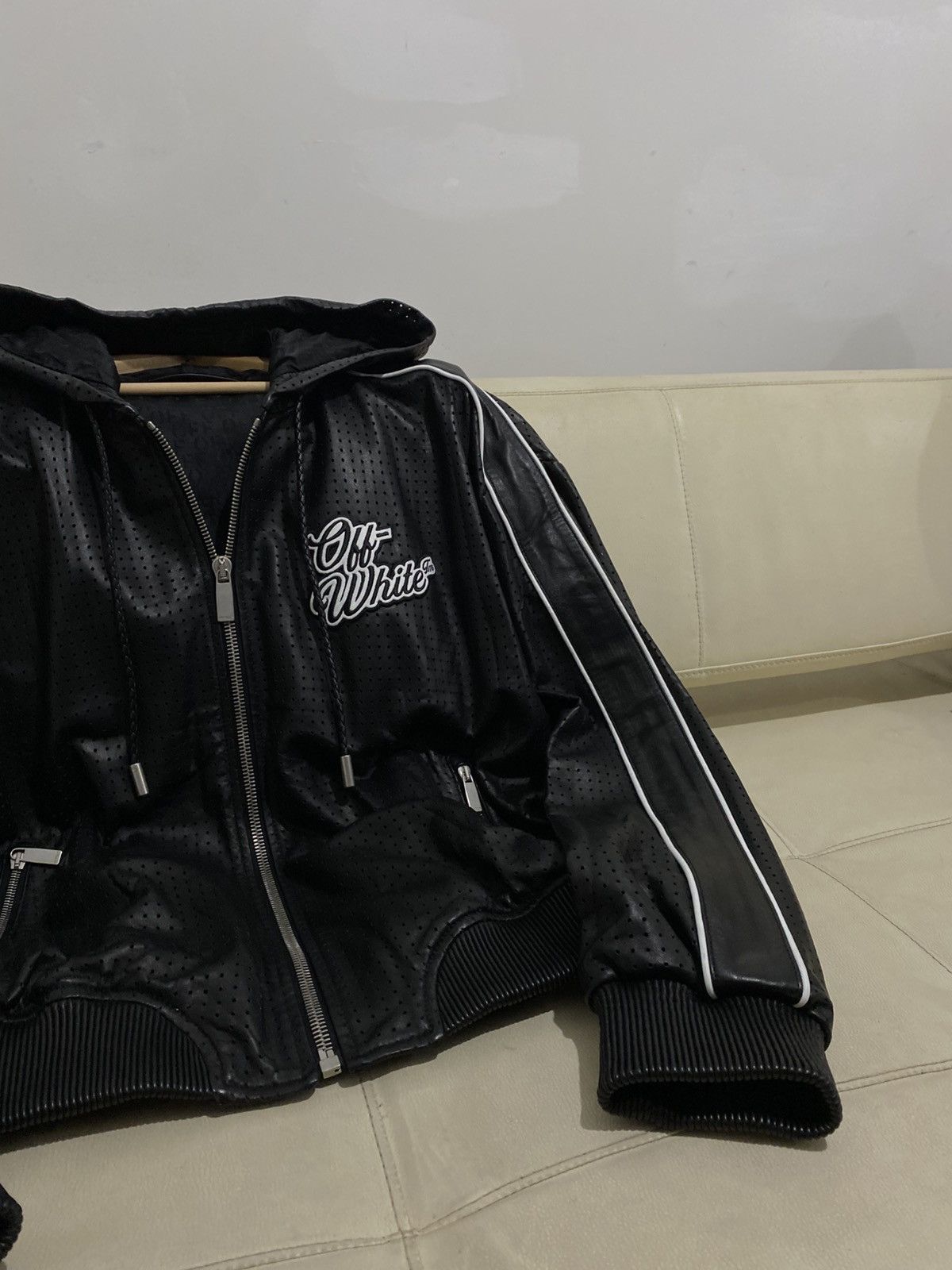 Off-White Off white logo apliqué leather jacket Size US M / EU 48-50 / 2 - 3 Thumbnail